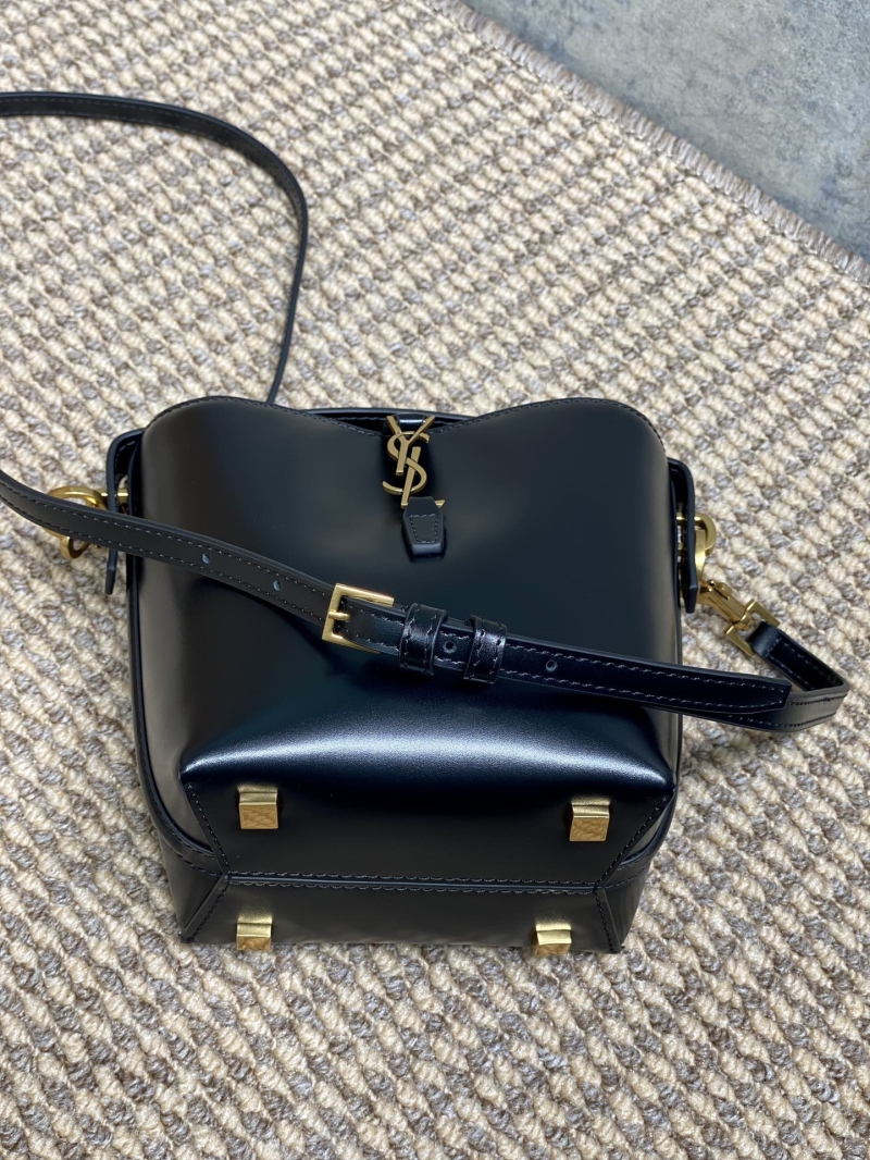 Y51 top handle bags
